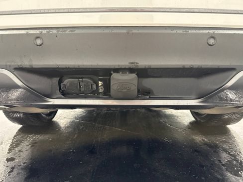 Used 2021 Ford Explorer XLT w/ Equipment Group 202A AWD/4WD image 52
