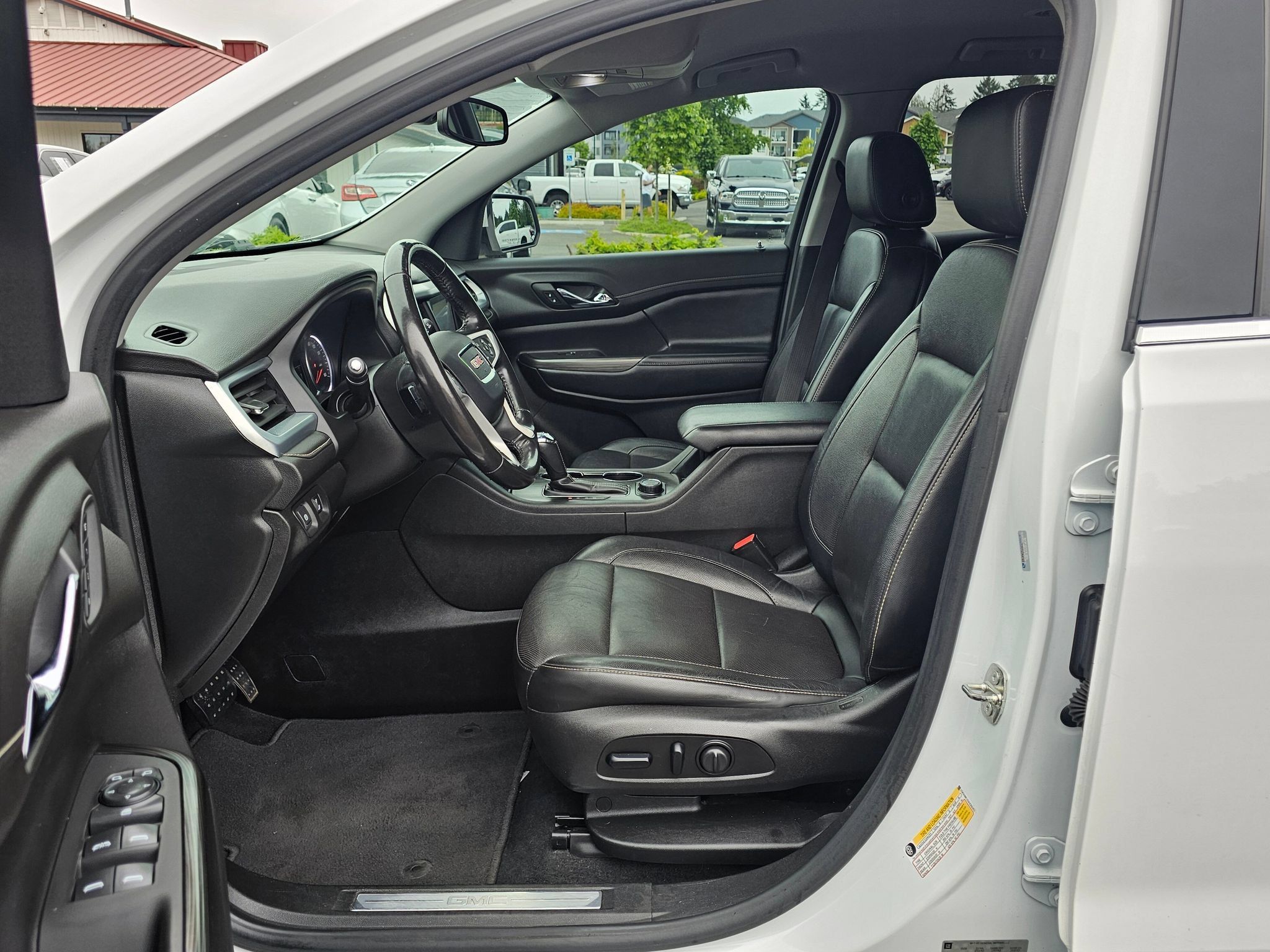 Used 2019 GMC Acadia SLT AWD/4WD image 30
