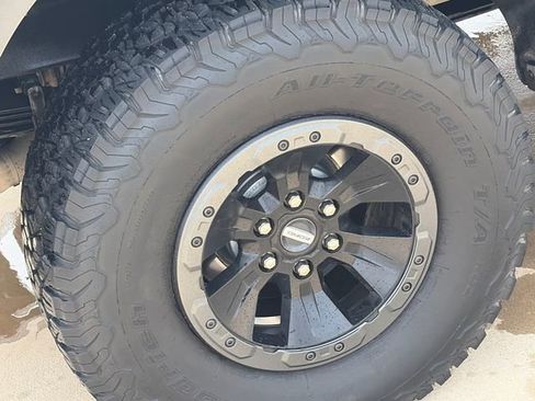 Used 2018 Ford F150 Raptor w/ Equipment Group 802A Luxury image 11