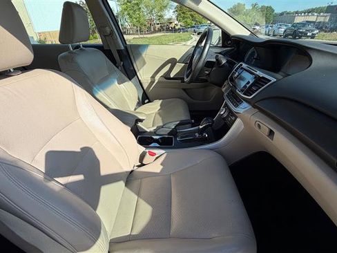 Used 2013 Honda Accord EX-L image 19