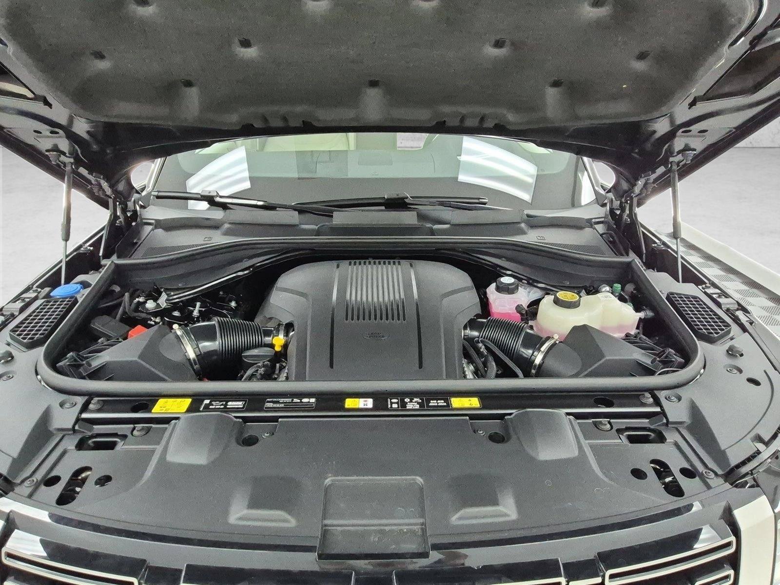 New 2026 Land Rover Range Rover SE AWD/4WD image 17