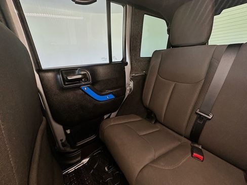 Used 2017 Jeep Wrangler Unlimited Sport w/ Quick Order Package 24S image 12