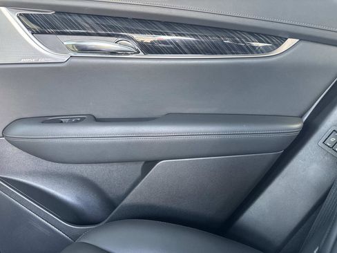 Certified 2025 Cadillac XT6 Premium Luxury image 15