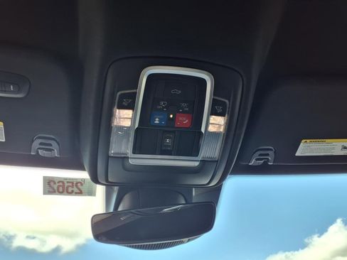 Used 2022 RAM 1500 Laramie w/ Sport Appearance Package image 24