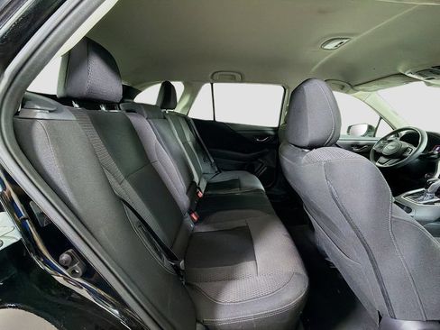Used 2023 Subaru Outback Premium AWD/4WD image 27