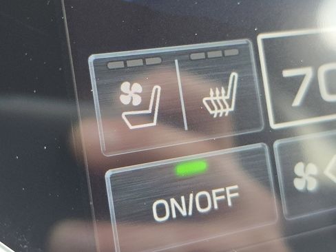 Used 2023 Subaru Ascent Touring image 11