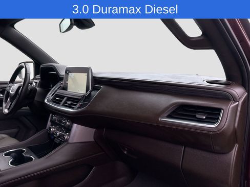 Used 2022 GMC Yukon XL SLT w/ SLT Premium Package image 32