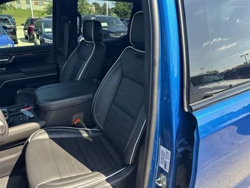 Used 2023 GMC Sierra 1500 AT4X image 33