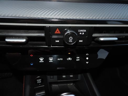 Used 2025 Nissan Kicks SR FWD image 22