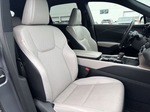 Used 2023 Lexus RX 350 Premium Plus w/ Accessory Package (Z1) image 14