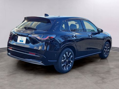New 2026 Honda HR-V EX-L image 2