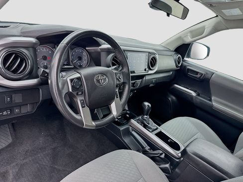 Used 2021 Toyota Tacoma SR5 image 7