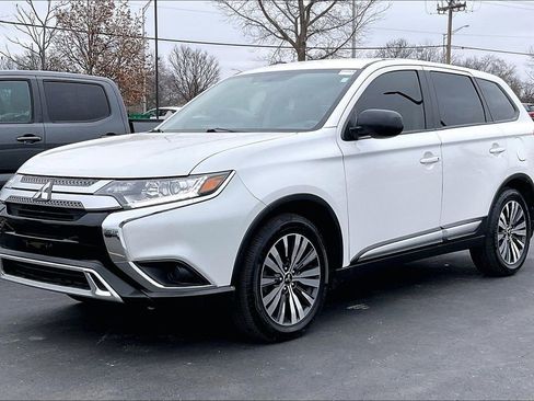 Used 2019 Mitsubishi Outlander ES image 15