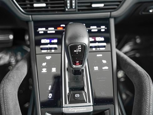 Certified 2023 Porsche Cayenne GTS AWD/4WD image 20