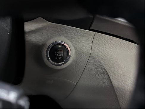 Used 2012 Toyota Venza XLE w/ XLE Premium Pkg image 26