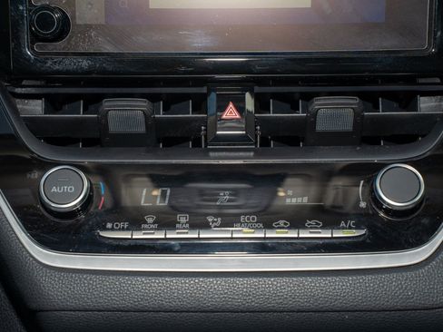 Used 2024 Toyota Corolla LE image 22