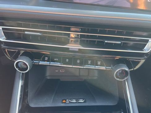 New 2026 Chevrolet Traverse LT w/ Driver Confidence Package image 33