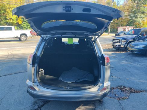 Used 2016 Toyota RAV4 LE image 14