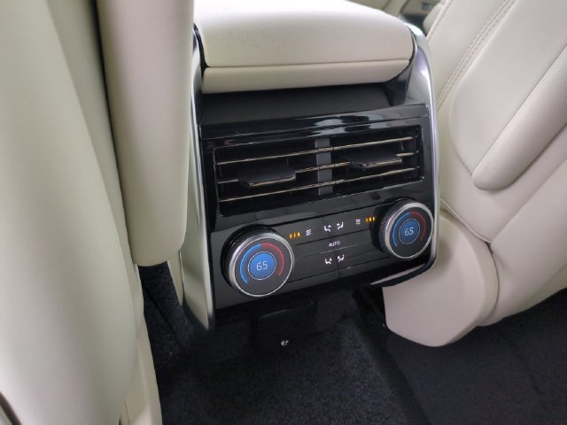 New 2026 Land Rover Range Rover SE AWD/4WD image 13