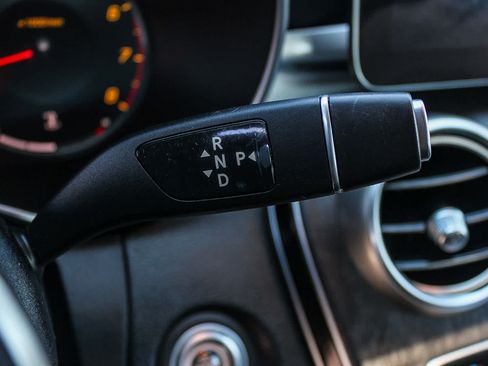 Used 2021 Mercedes-Benz C 300 Sedan image 17