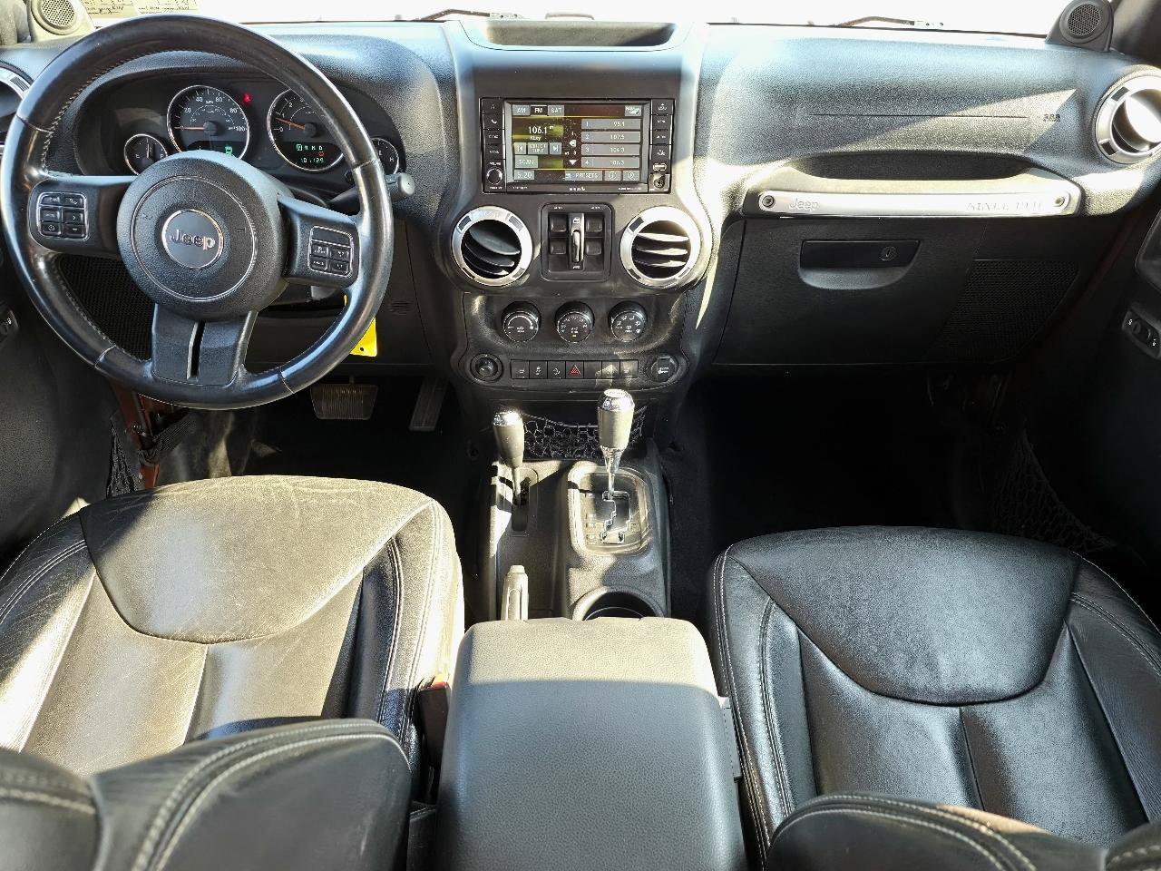 Used 2014 Jeep Wrangler Unlimited Sahara w/ Connectivity Group AWD/4WD image 20