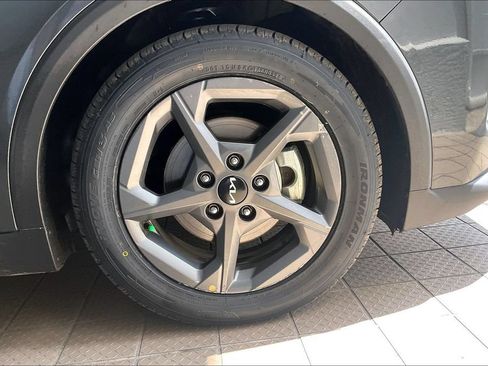 Used 2025 Kia K4 FWD image 35