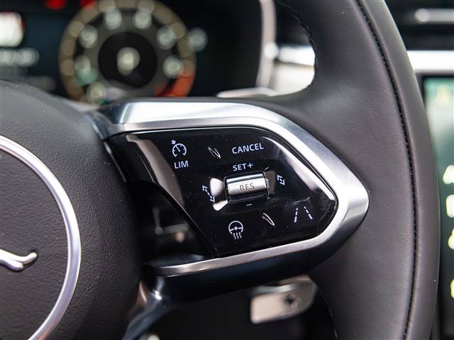 New 2025 Jaguar F-PACE R-Dynamic S AWD/4WD image 22