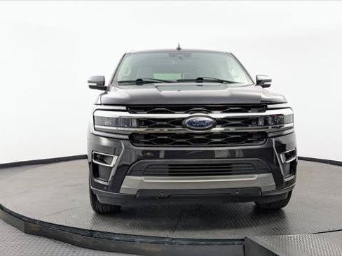 Used 2024 Ford Expedition Limited RWD image 12
