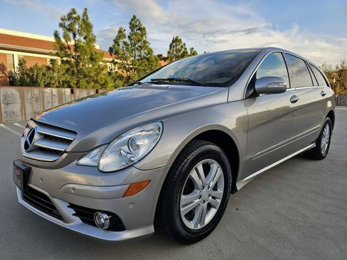 Used 2008 Mercedes-Benz R 350 4MATIC image 3