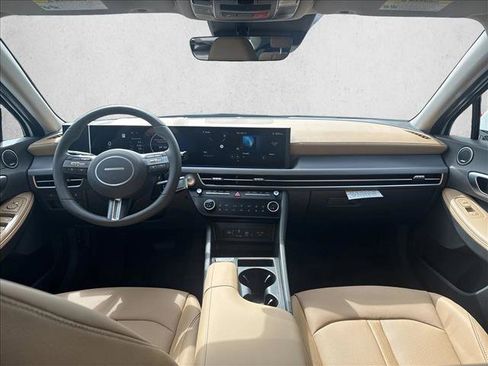 Used 2025 Hyundai Sonata Limited image 15
