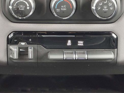 Used 2024 RAM 2500 Big Horn w/ Bed Utility Group image 20