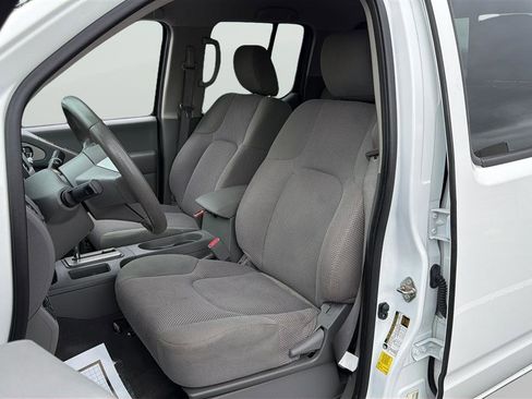 Used 2019 Nissan Frontier SV AWD/4WD image 12