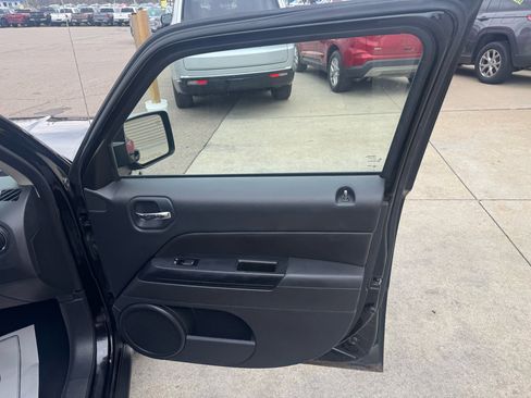 Used 2012 Jeep Patriot Latitude image 16