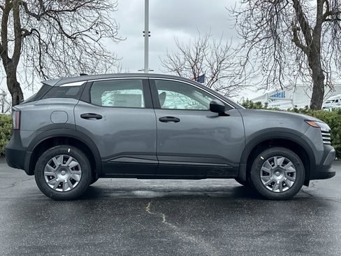 New 2026 Nissan Kicks S image 3