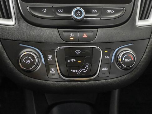 Used 2022 Chevrolet Malibu RS FWD image 29