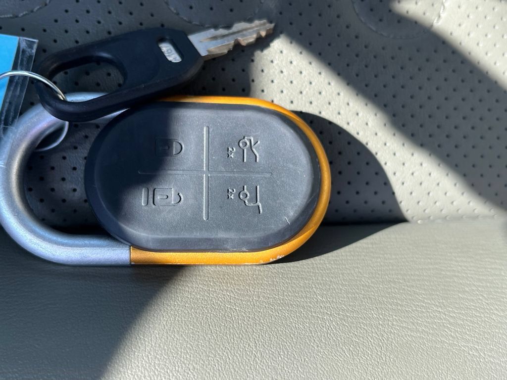 Used 2023 Rivian R1S Adventure Quad AWD/4WD image 30