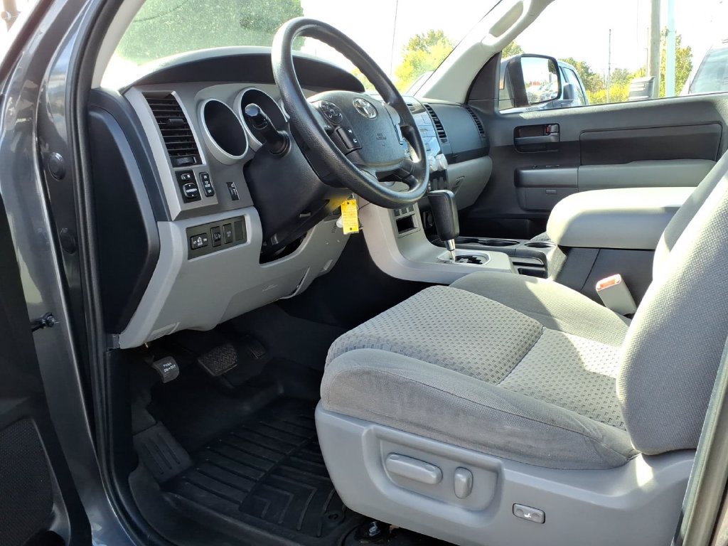 Used 2013 Toyota Tundra 4x4 Double Cab w/ TRD Off-Road Pkg image 14