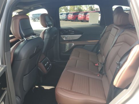 New 2026 Lincoln Nautilus Reserve AWD/4WD image 28