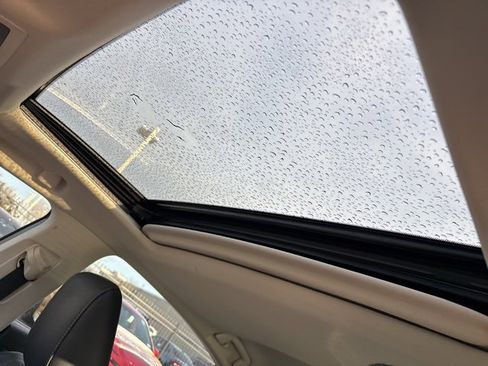 Used 2021 Lexus ES 300h 300h Luxury w/ Accessory Package 2 image 10