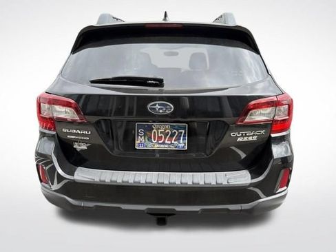 Used 2017 Subaru Outback 2.5i Premium AWD/4WD image 4
