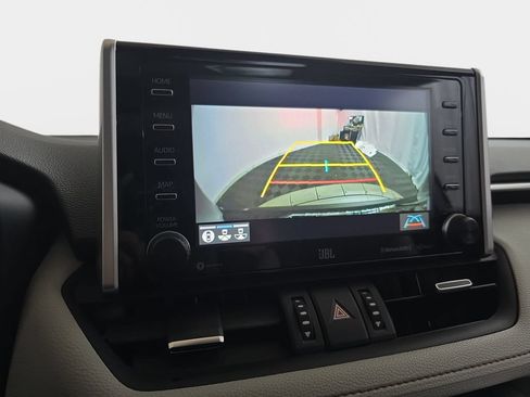 Used 2020 Toyota RAV4 Limited AWD/4WD image 26
