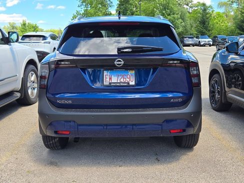 Used 2026 Nissan Kicks SV w/ SV Premium Package AWD/4WD image 9