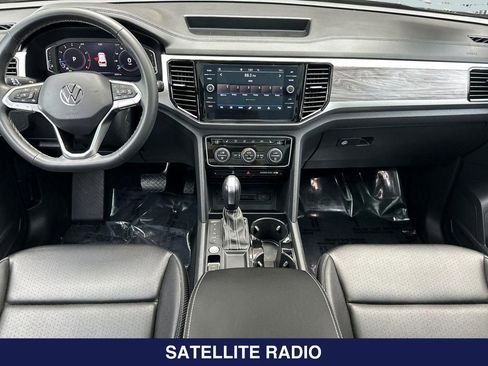 Used 2023 Volkswagen Atlas Cross Sport SE w/ Panoramic Sunroof Package FWD image 14
