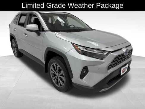 Used 2022 Toyota RAV4 Limited AWD/4WD image 6
