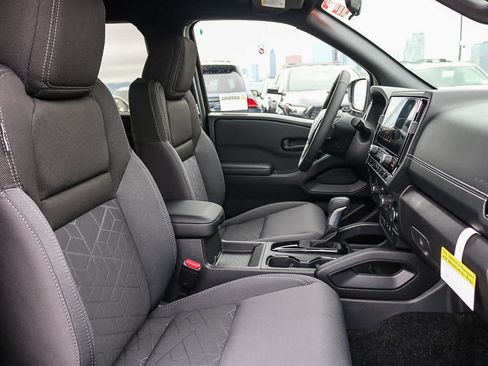 New 2026 Nissan Frontier SV w/ SV Convenience Package RWD image 18
