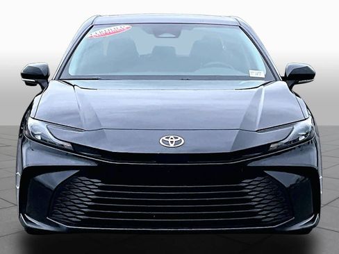Certified 2025 Toyota Camry LE image 3