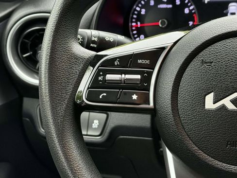 Used 2022 Kia Forte LXS FWD image 21