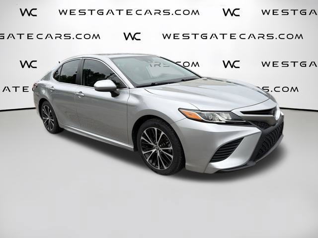 Used 2020 Toyota Camry SE FWD image 4