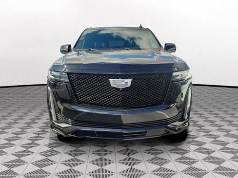 Certified 2022 Cadillac Escalade Sport Platinum w/ LPO, ONYX Package image 2