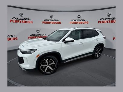 Certified 2025 Volkswagen Tiguan SE